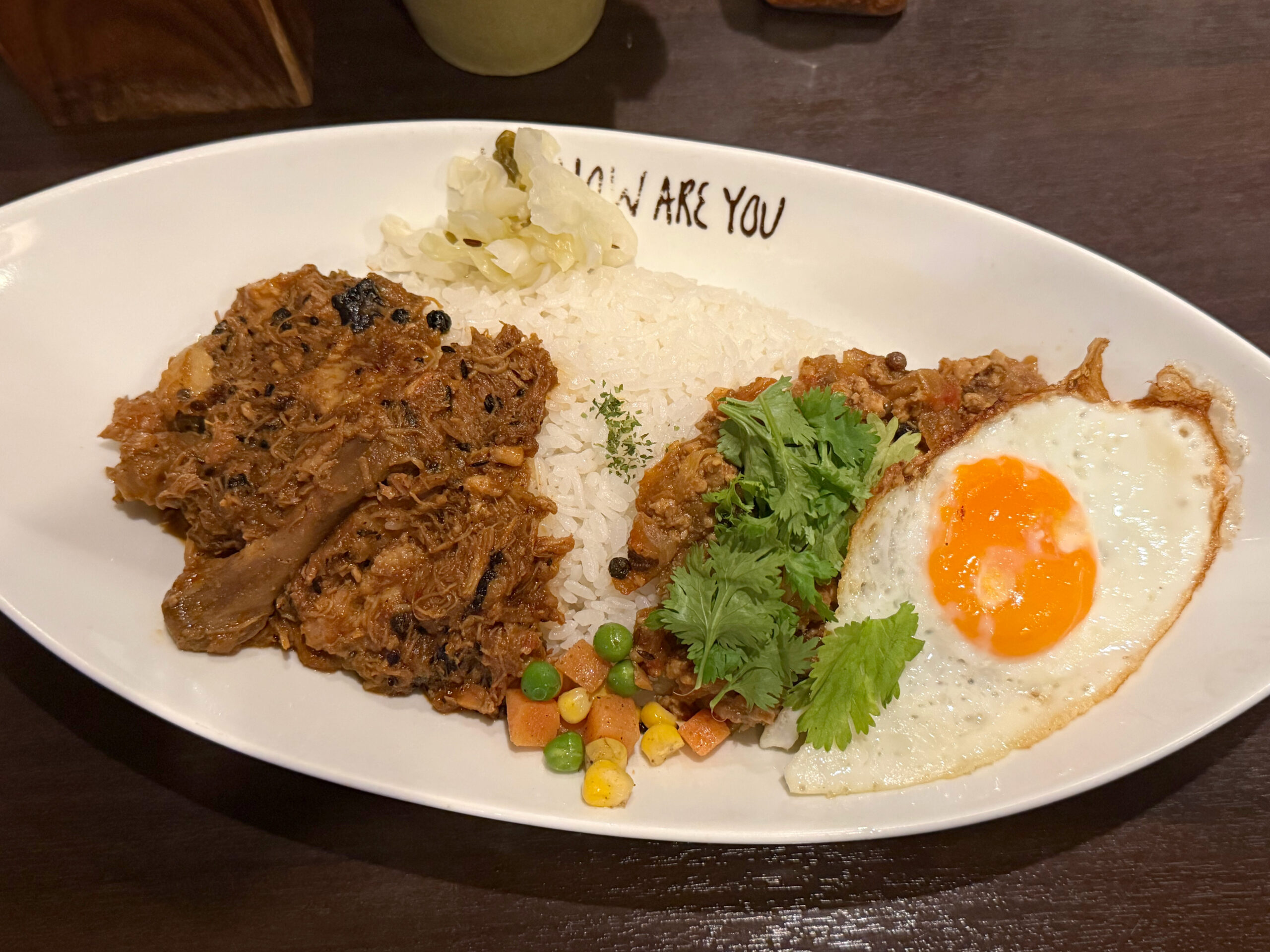 ハーフ&ハーフ(パキスタン家庭風チキンカレー、チキチキキーマ)