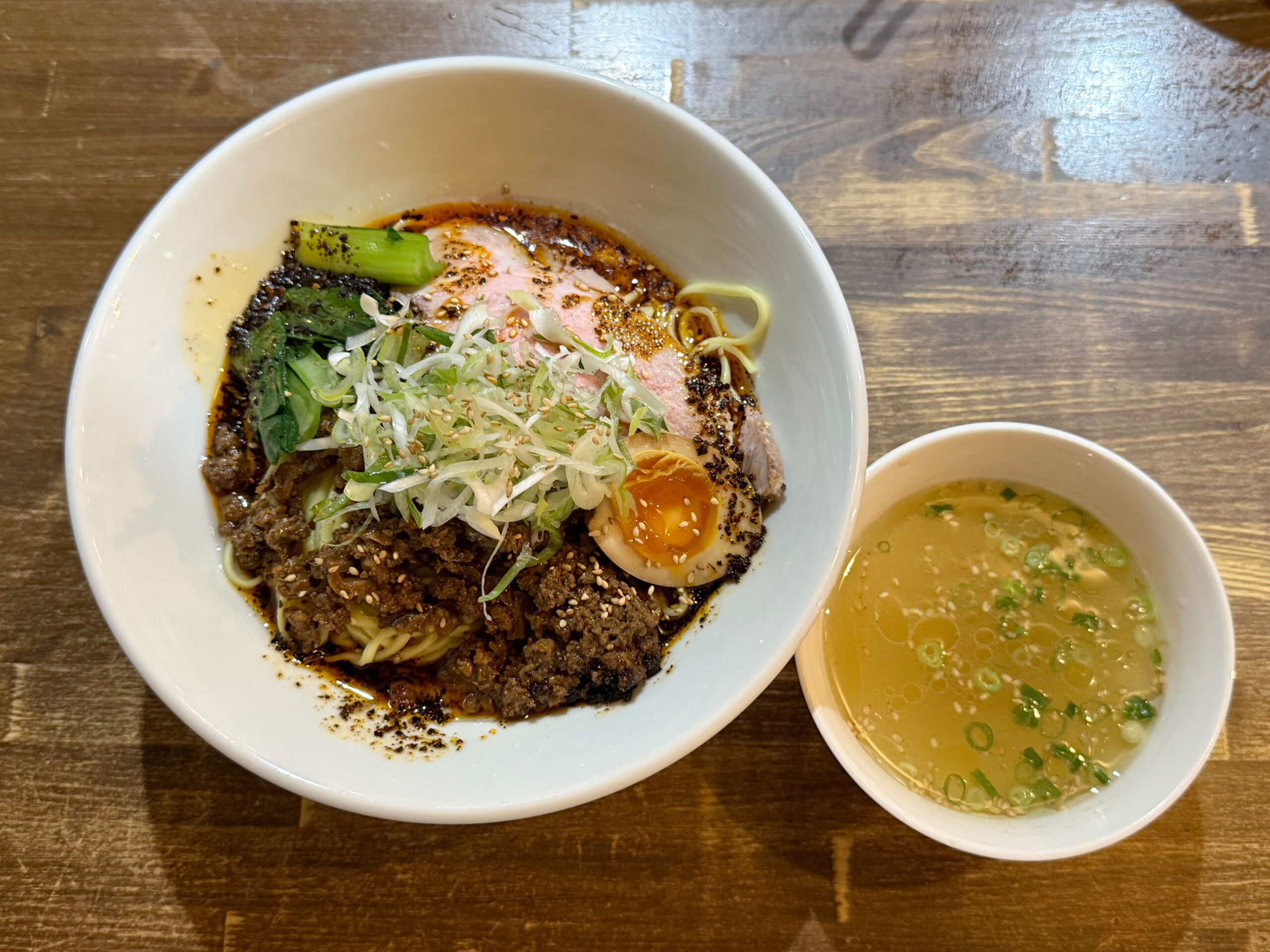 【曜日限定】汁なし担々麺(中盛り)