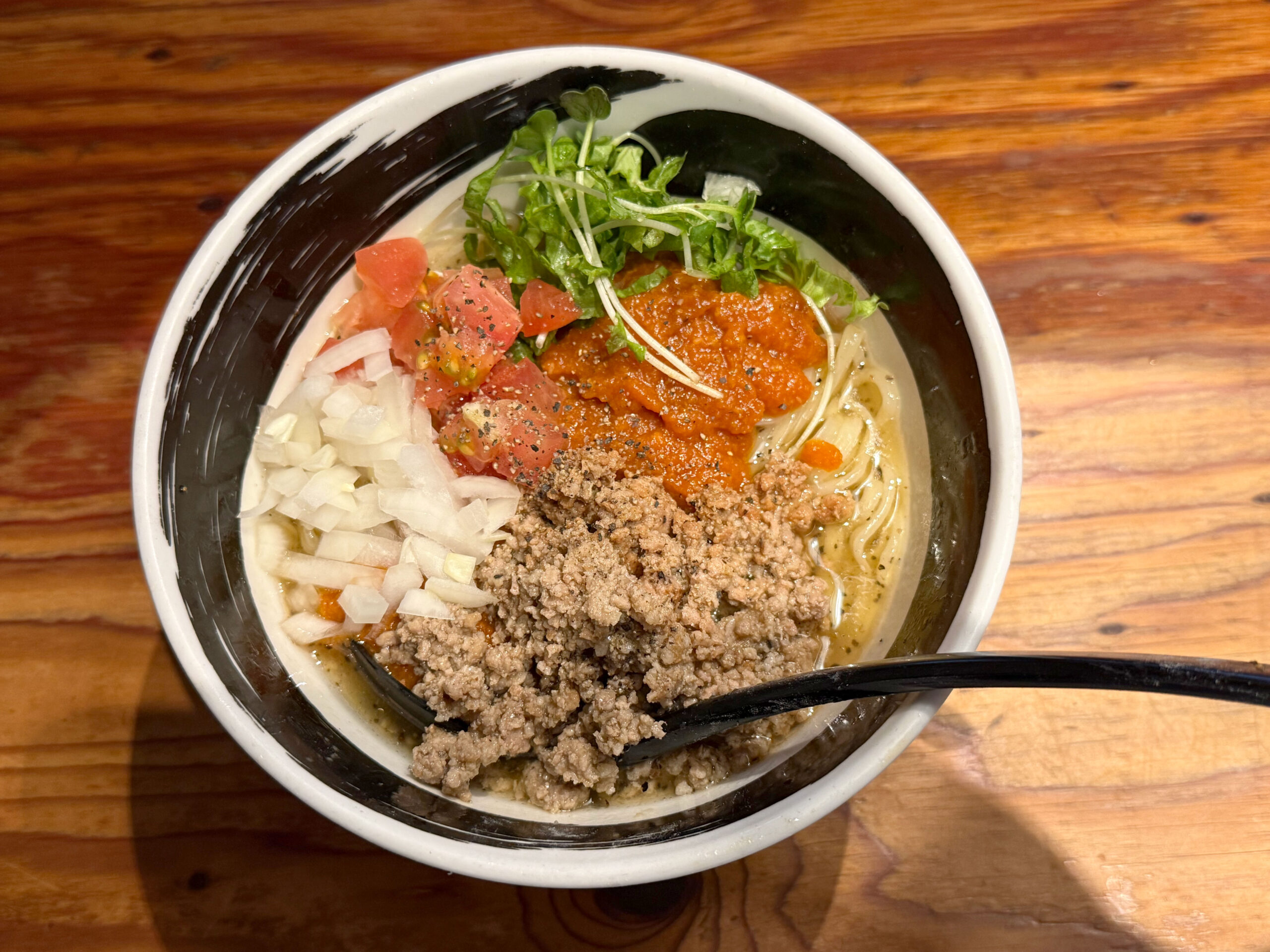 【季節限定麺】モ◯バーガーみたいな和え麺
