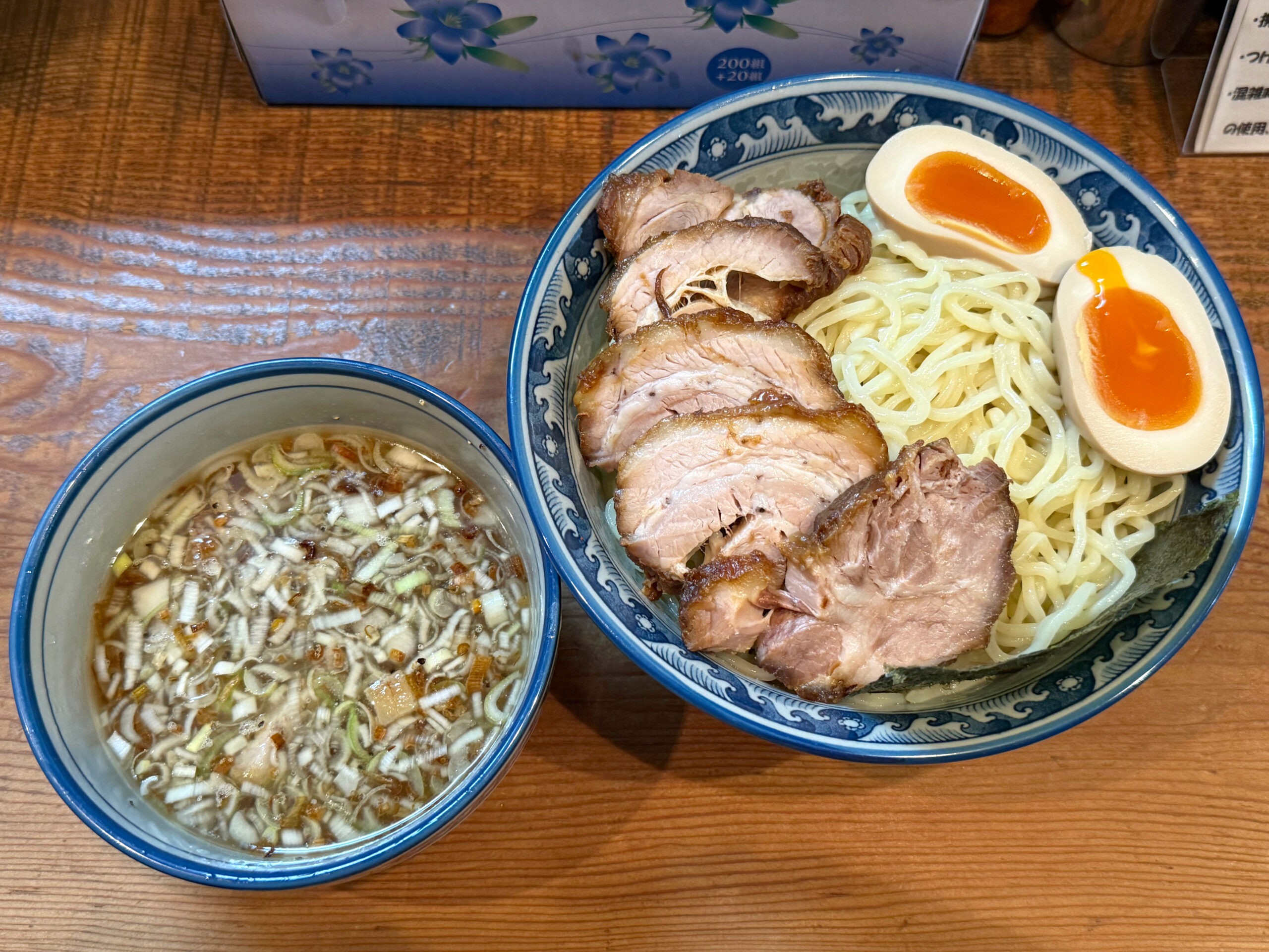特製塩すっぱつけ麺(大盛り)