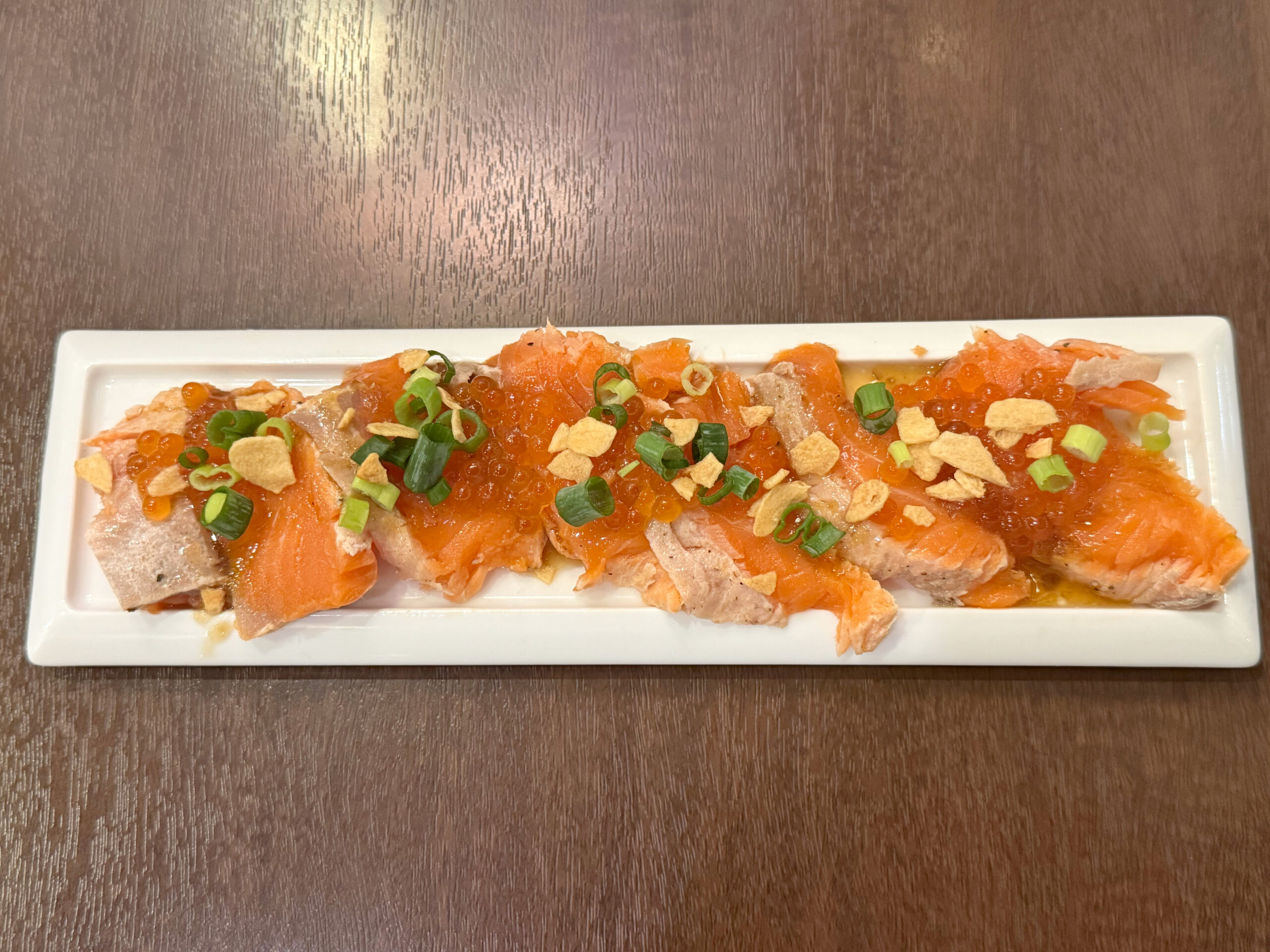 炙りサーモンのカルパッチョ