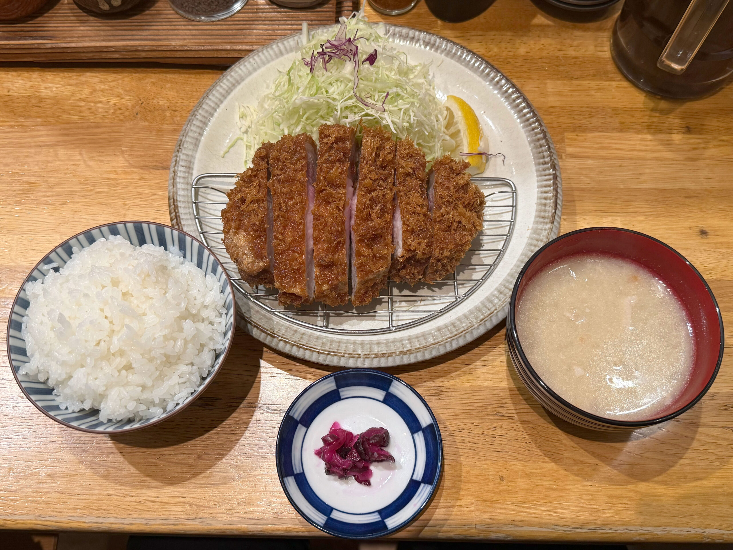 特上ロースかつ定食(300g)