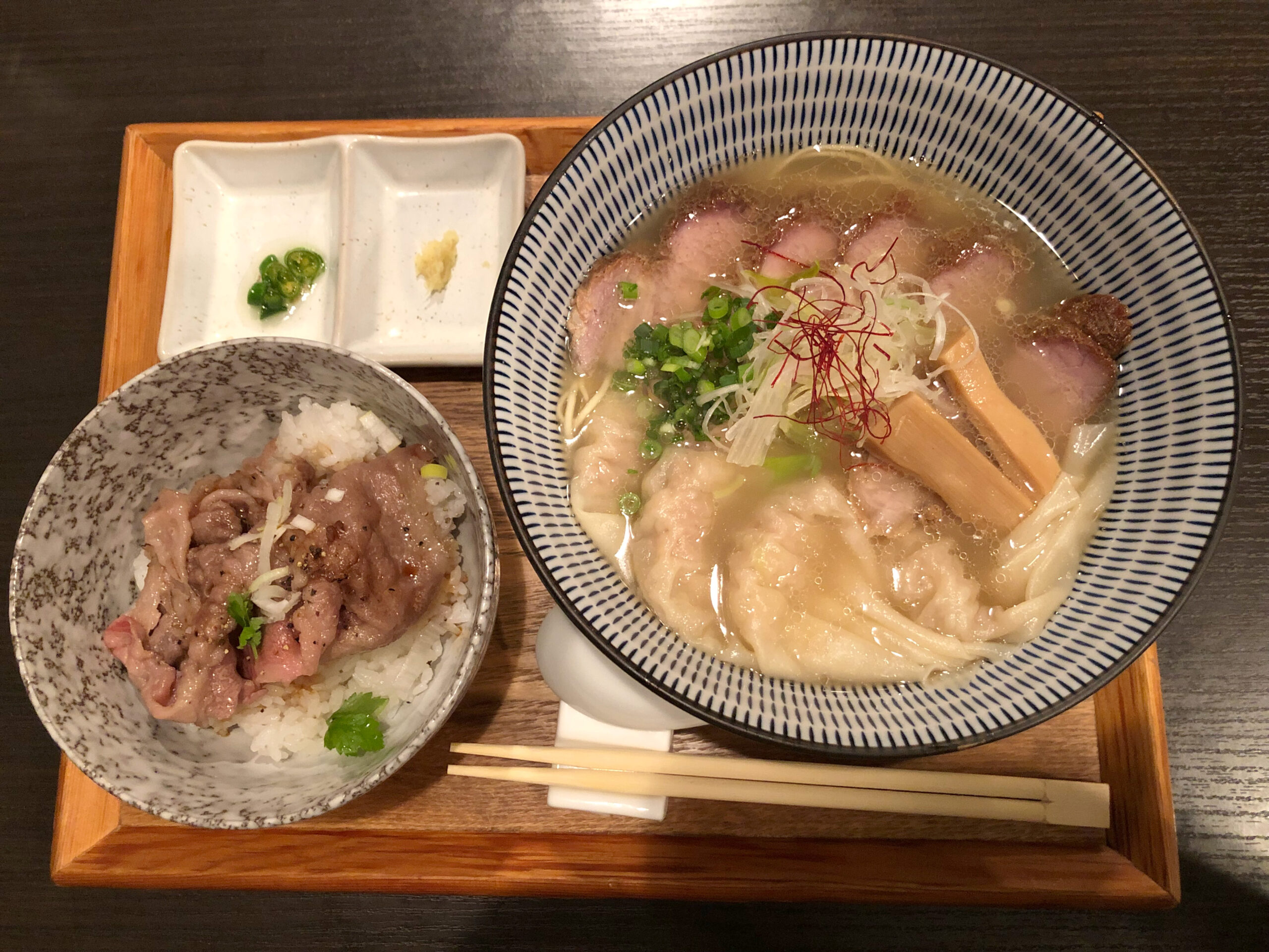 叉焼雲呑麺、黒毛和牛炙り丼