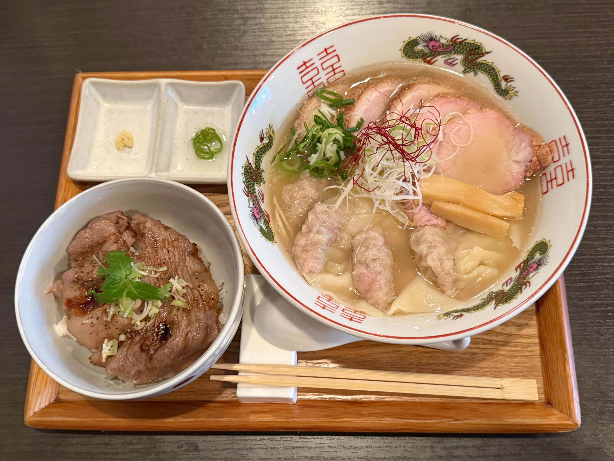 叉焼雲呑麺、黒毛和牛炙り丼