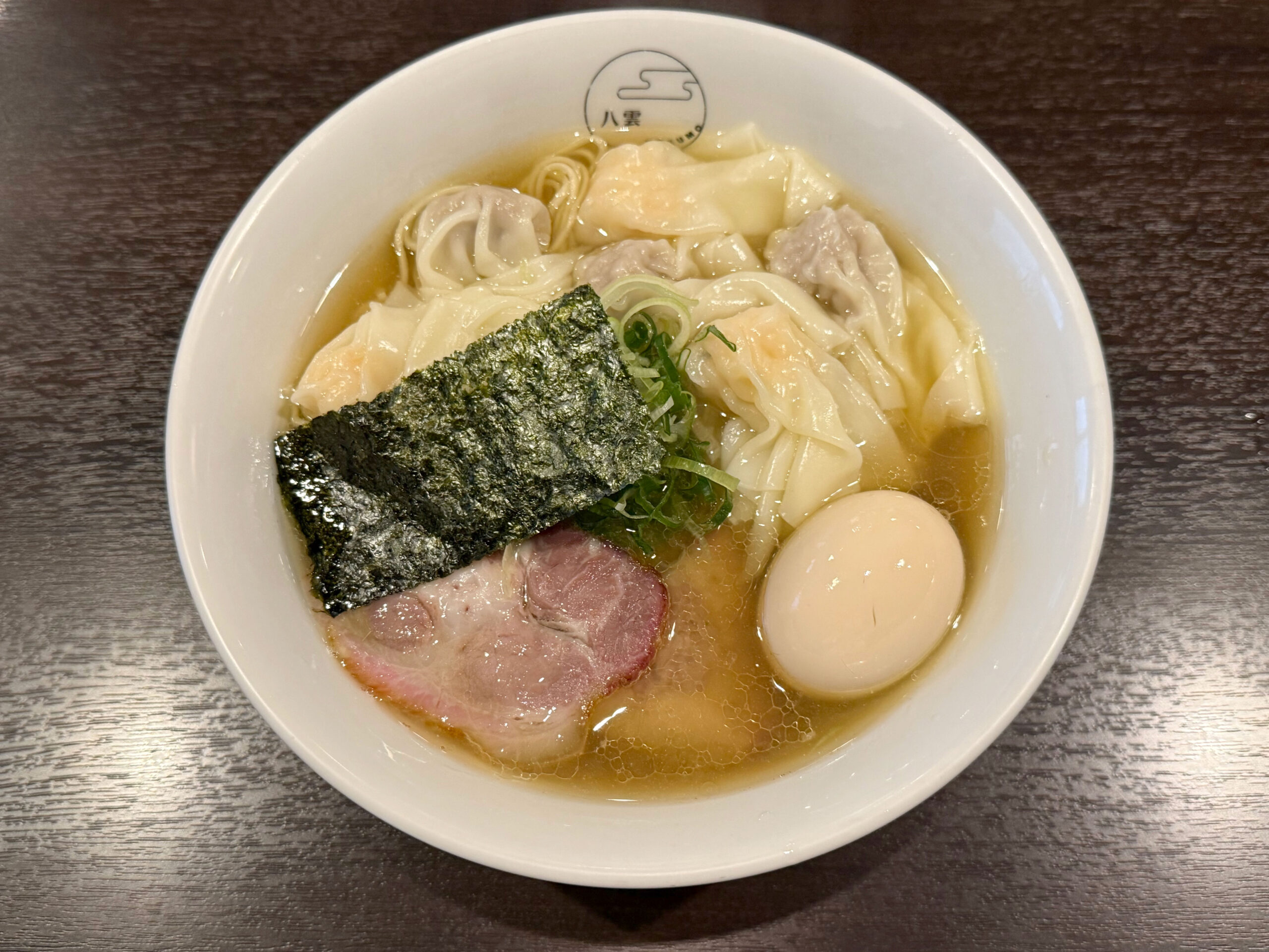 特製ワンタン麺(白だし)、味付玉子
